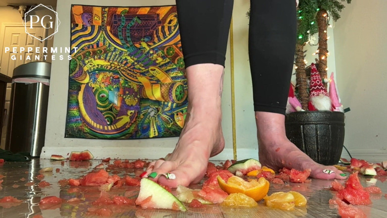 Peppermint Giantess: 67 Giantess Size 16 Slo-mo Feet Crush Slow Motion Oranges &amp; Watermelon...