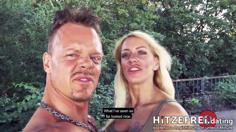 Hitzefrei: Mouthy fitxxxsandy відтрахана на відкритому повітрі в найбожевільніших позах!