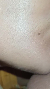 Üvey kız kardeş yatak odasında yalnızken üvey erkek kardeş tarafından sert sikişiyor, Hintçe seks videosu