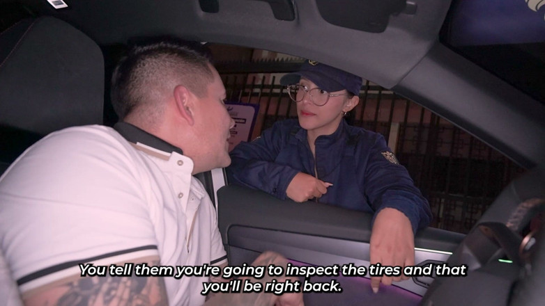 Jean Paul: Sexy Policewoman Gets Fucked by a Citizen Inside Her Car!