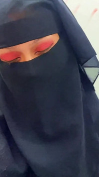 Efendim ne pahasına olursa olsun bir işe ihtiyacım var lütfen bana yardım edin