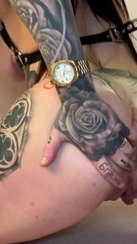 Hard Anal for Tattooed French Girl Amanda Gold