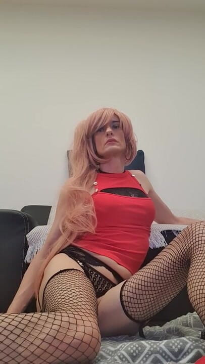 ParisTs: I Want to Be Your Slut!