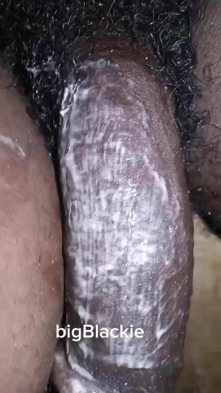 bigBlackie699: 19 -årig pojke med en stor svart kuk