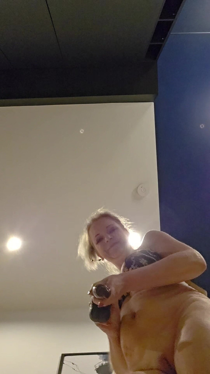 Misses_Jenny: 继母珍妮用她最大的玩具狂野