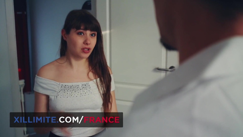 Made In France: Sesso romantico con la splendida tettona Mariska