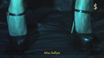 Miss-Safiya: Magic shrinking spell