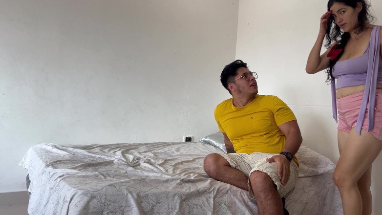 Dakotasex: Bu bayan dikkat çekmek zorunda kaldığım bir ses çıkarıyor