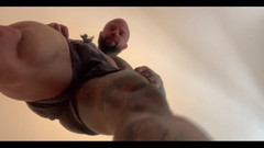 Jasons feet: Eu te encolhi e você se torna tão pequeno.