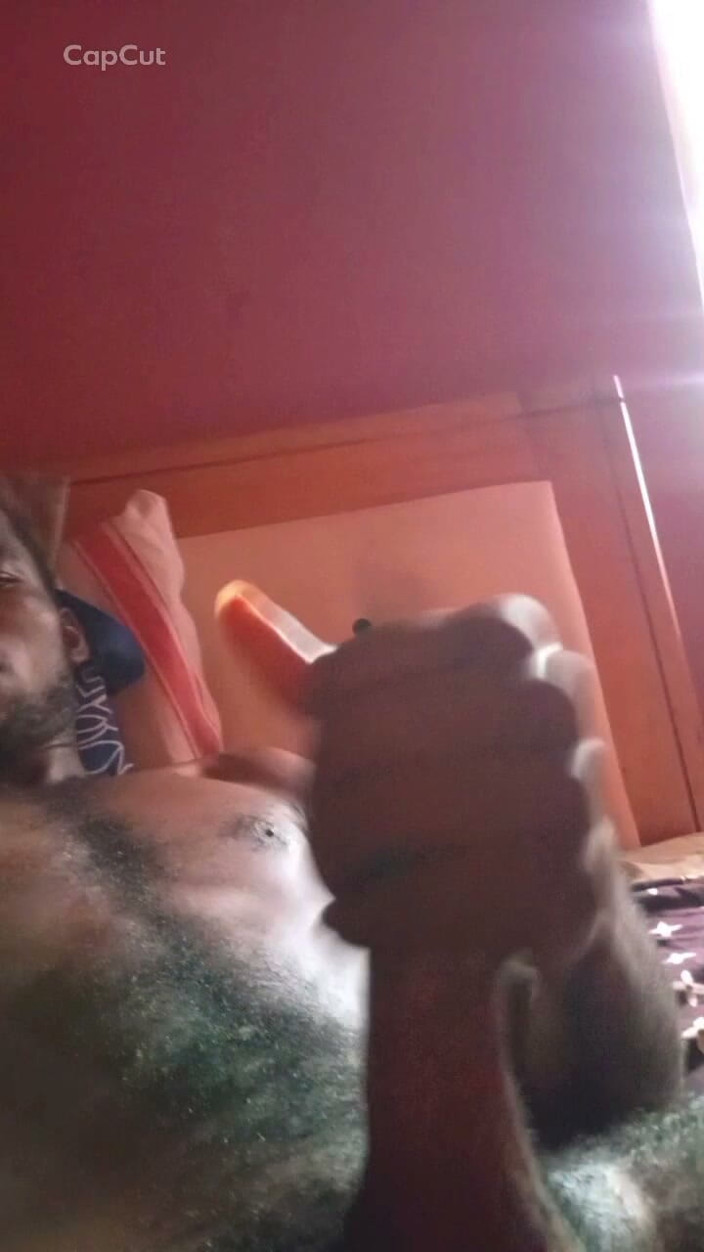 HornyLayer34: Really Needs Someone to Get My Ass Fucked up
