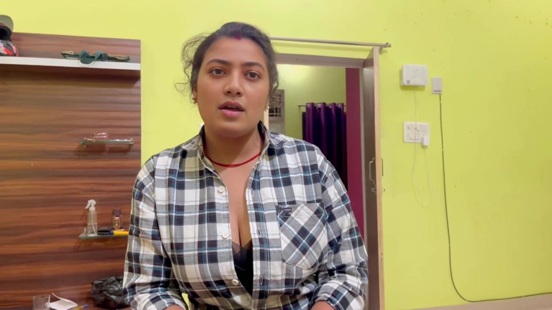 Hotty_ragini: Moja pasierbica była przestraszona, dzieliliśmy pojedyncze łóżko, pełna noc hindi audio