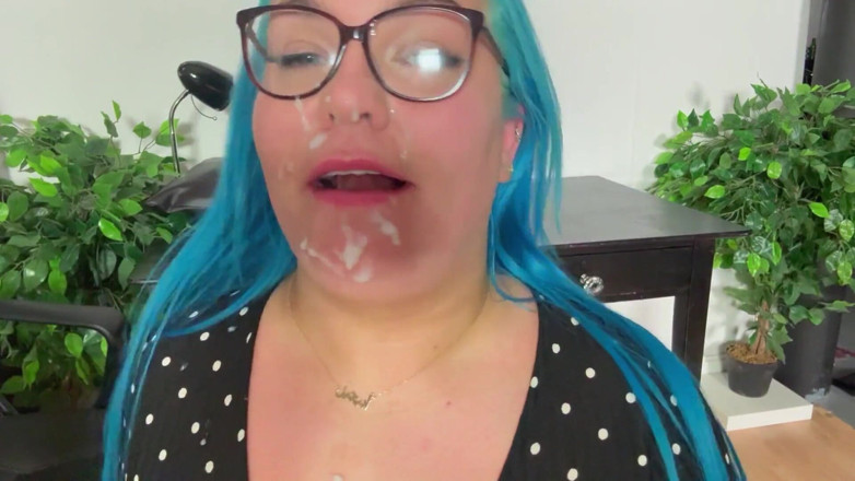 AmeliaRae: Naughty Secretary - Cum on Glasses