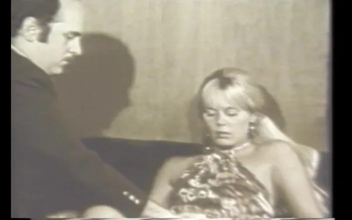 Vintage Usa: The Most Beautiful Vintage Sluts Fucked by the Neighborhood Doctor...