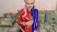 Anna Sky: Harley Quinn masturbuje a stříká sexy. DC komiksy
