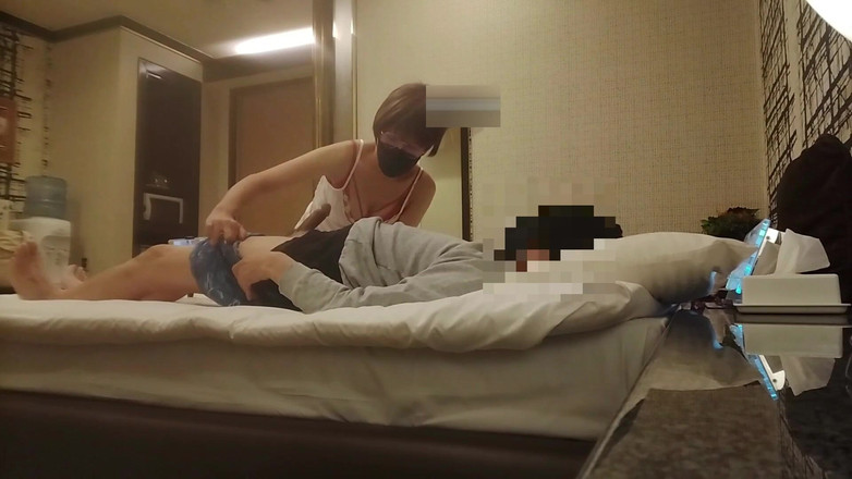 akeieroi: Medelålders män som drunknar av nöje medan de filmar sig...