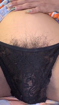 Asijská tgirl s velkými prsy má bbc anál