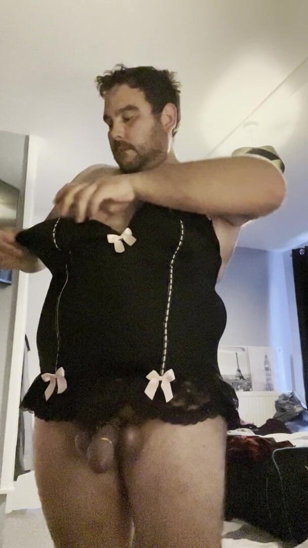 Shaun Cbt: Zakar dan Telur Bertukar Purple Dalam Perhambaan dengan pengapit puting...