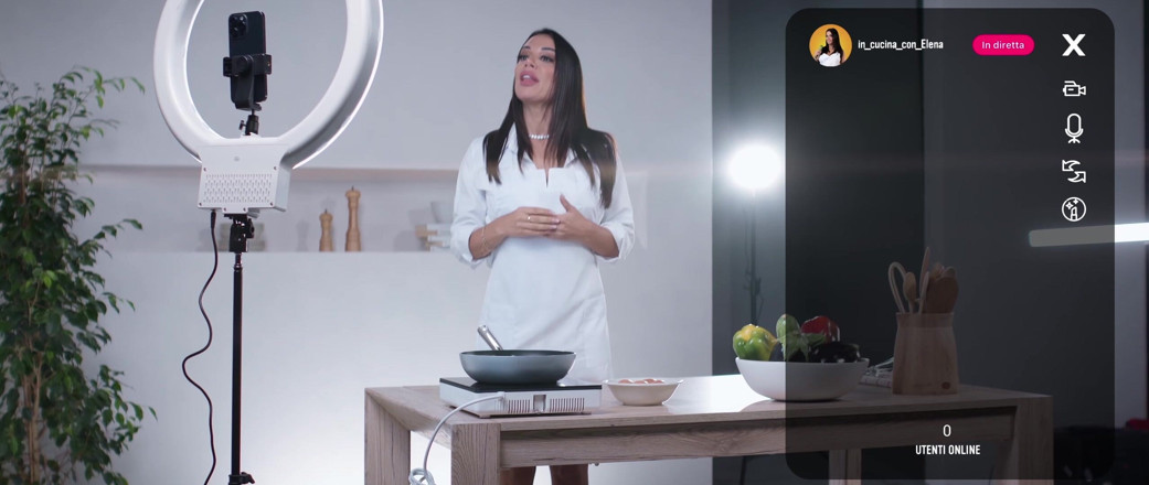 Pinko Club: Freya Ferrari: a influenciadora leva uma porra na mesa ao...