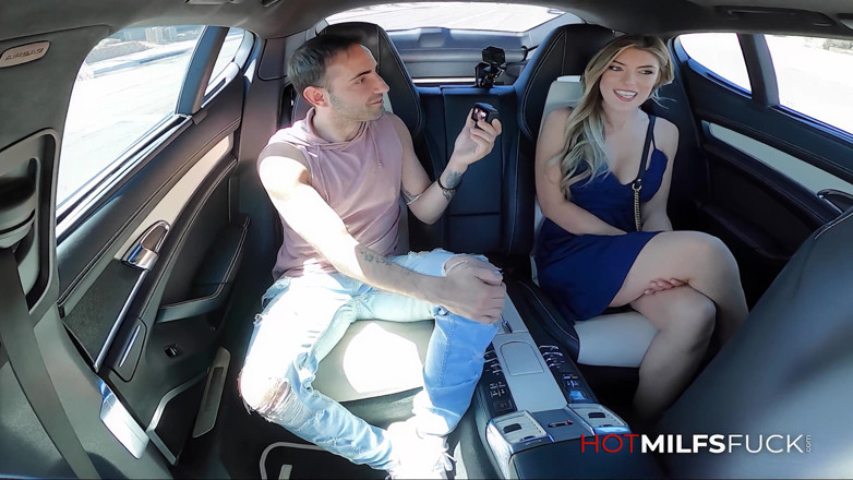 Hot Milfs Fuck: Ellie Lilly