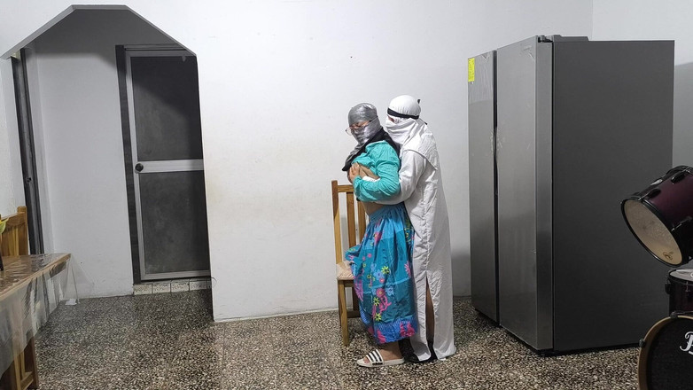 NEGRITA SEXY: Pastor nám dává své požehnání a šukáme v domě!