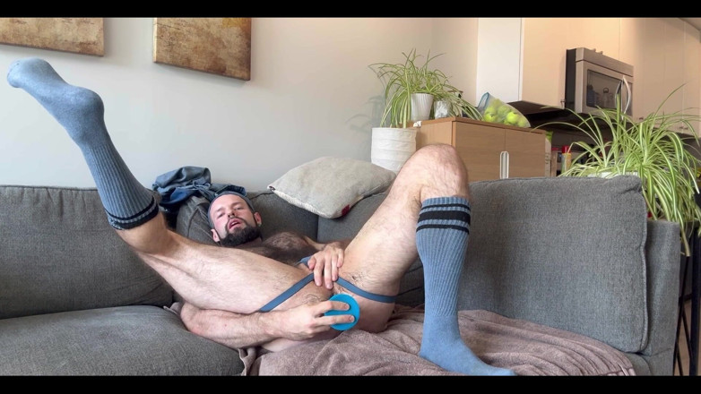 BeefyCanuck: 3292363886.mp4