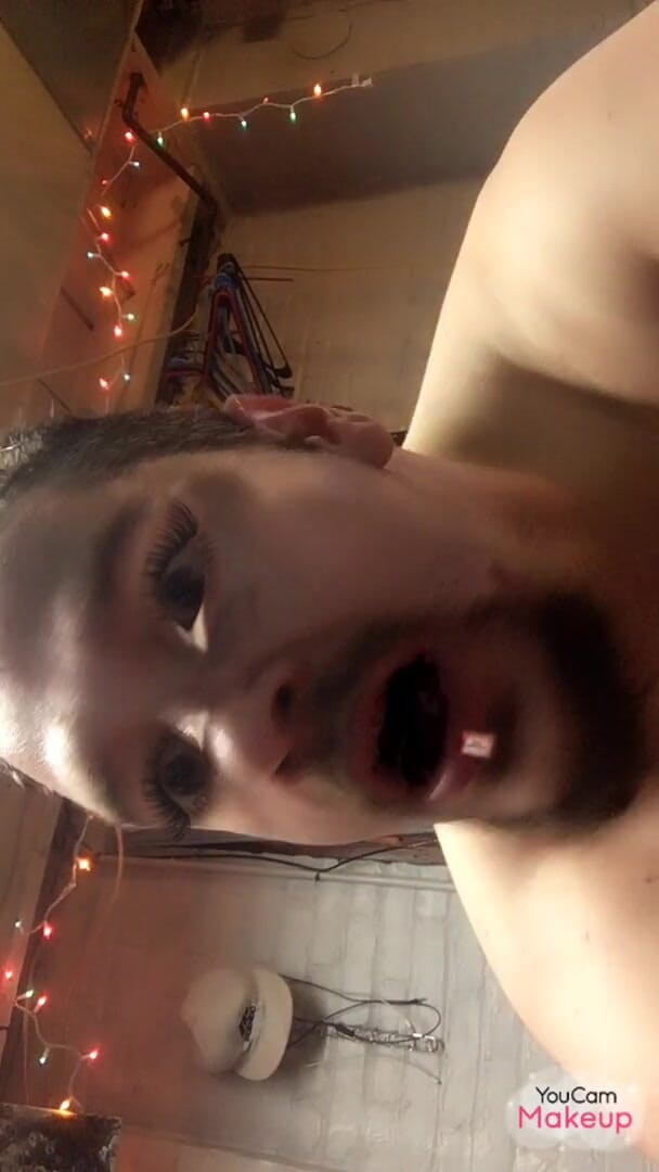 King Of Crossdress: Throating