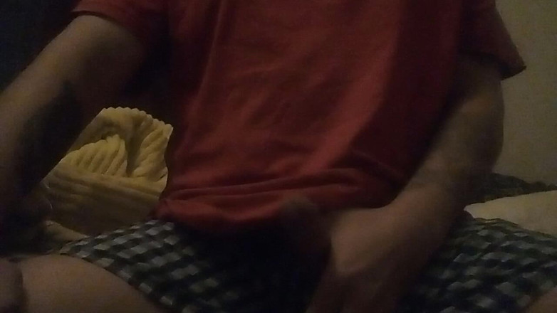 TouchCore: Kavkazský muž s tvrdým ptákem chtějí vidět, jak si hrajete...