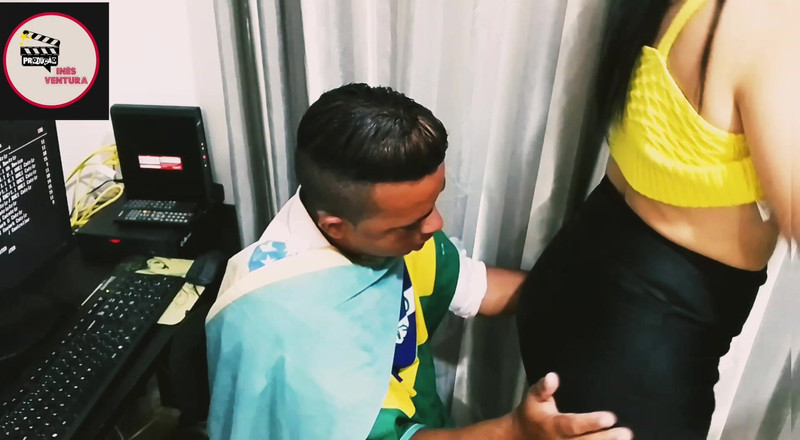 Raquel Cardoso Da Rosa: Aku bermimpi tentang rekan brunette panas.