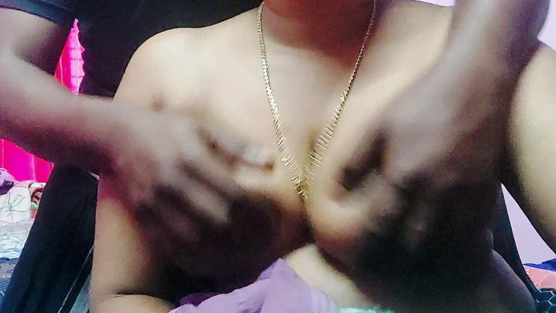 Desi Mohini: 德里哥莫希尼性爱之夜德西马斯蒂