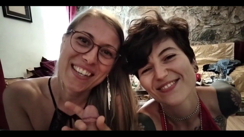 GermanPussyLove: POV Doble felación con Natalie y Thea