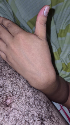 Pikaa6: Я торкаюся грудей моєї дорогої дружини, дивлячись у телефон