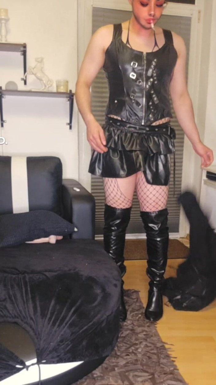 Daddy Femboy: Femboy mông to