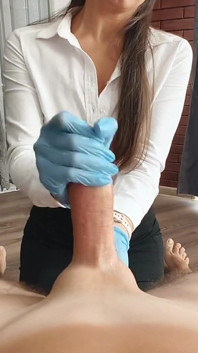 妈妈照顾你，让我戴上手套 第5部分