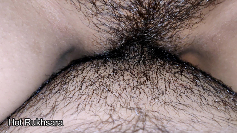 hot_rukhsara: 印度商人在妻子不在家时狠操他的印度女仆