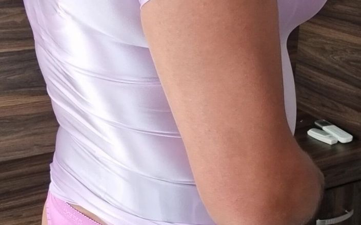 Sexy shinny clothes: Sexy Pink Shinny Dress
