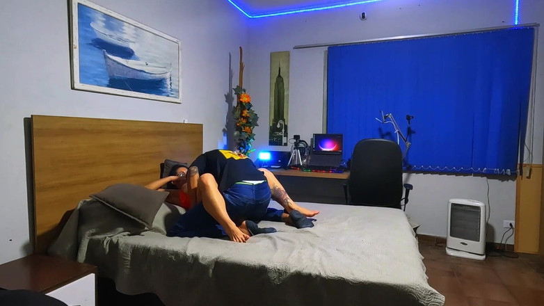 NatzinhaMorena: Rehat makan malam: dia mahu duduk di atas zakar saya...