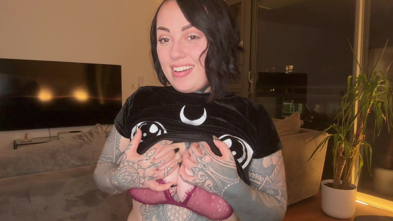 Miss Valentina: 굴욕적인 미숙한 사정자 JOI