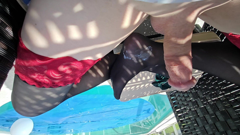 stefanspace96: Nylon mouillé et éjaculation de pieds de bite au bord de...