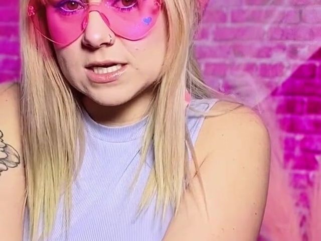 Let Me Count You Down to Pee! This Barbie Is Such a Pee Slut! (Kactus kutie)