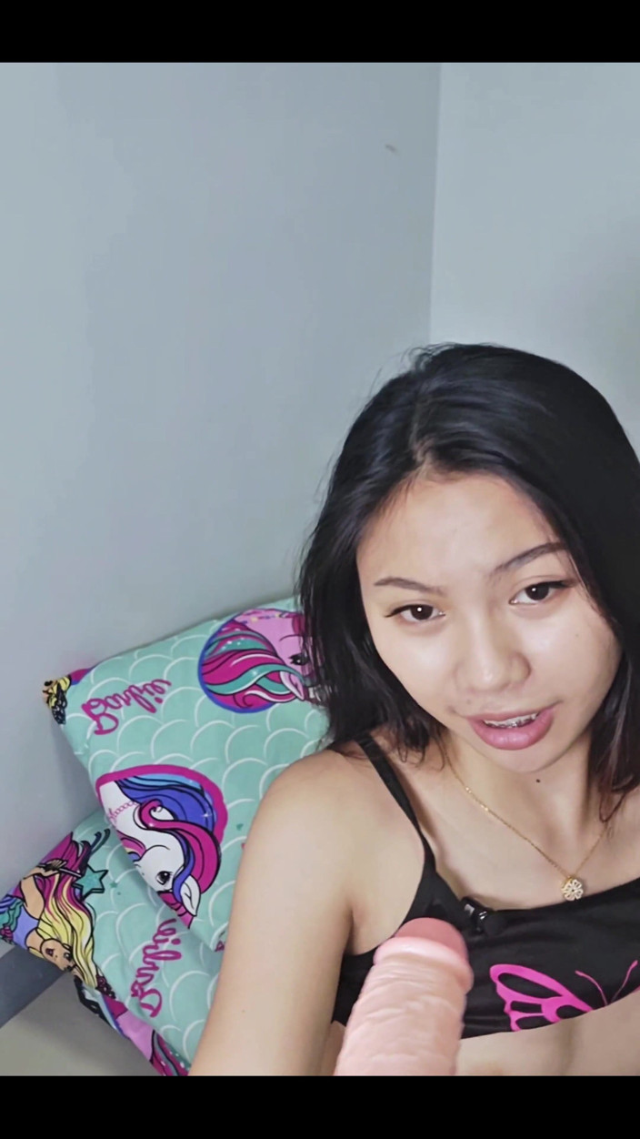 Cherrryblisss: Little Slut