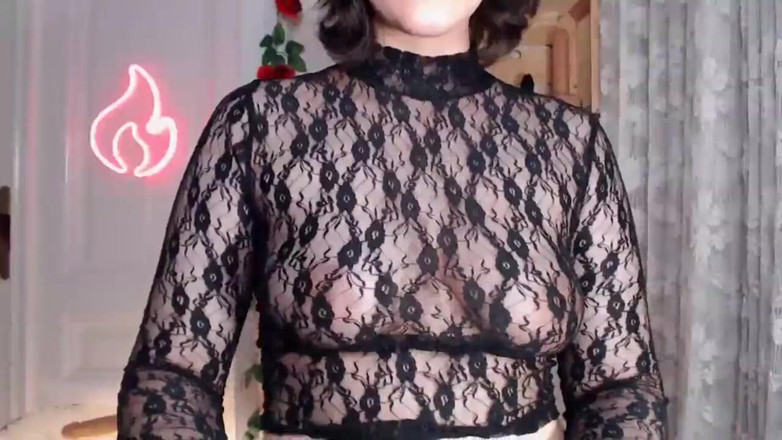 The Antichristrix: Morena em top de renda apertada sexy