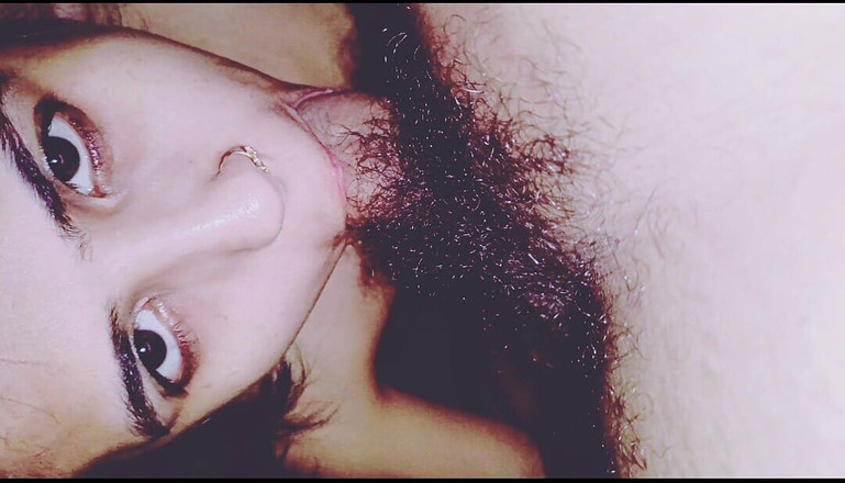 Hot Sis: Latika给最好的吮吸继兄弟的鸡巴