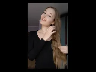 Meestal in de ochtend zet ik muziek aan en begin ik te bewegen op het ritme van het ongedaan maken van mijn vlechten en mijn haar op te ruimen