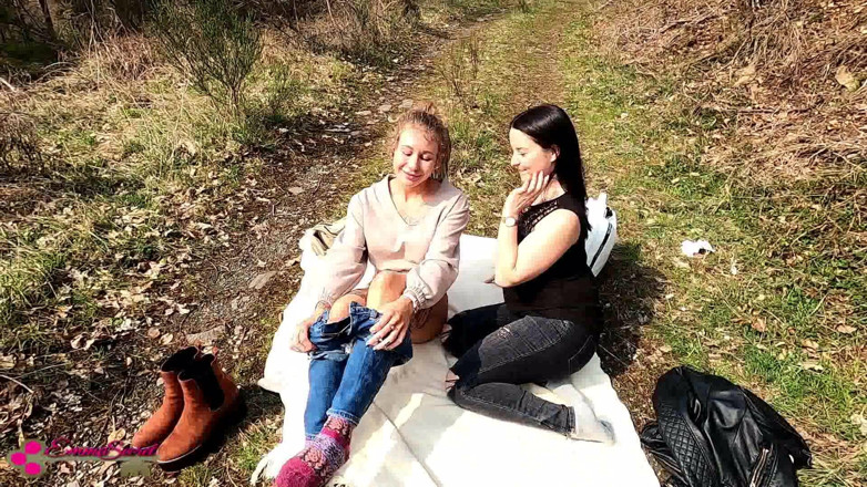 Emma Secret: Awesome Outdoor Action! Hot Hiker Seduced!
