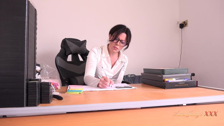 Aunt Judy's XXX: AuntJudysXXX - Your Sexy MILF Boss Jessica Sin Calls You Into...