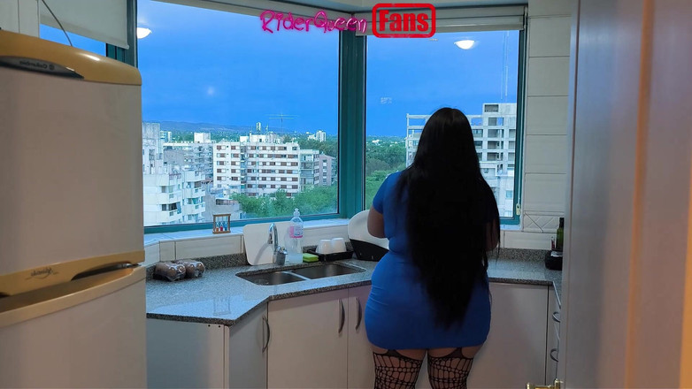 Riderqueen: Matrigna in cucina - video per fan