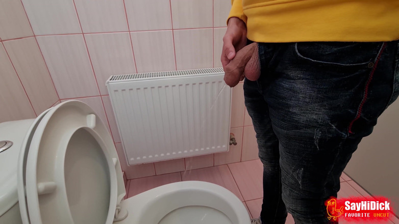 Mikel Prado: Compilation di pisciate - grosso cazzo e palle, non circonciso