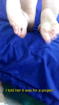 MILF Showing Soles