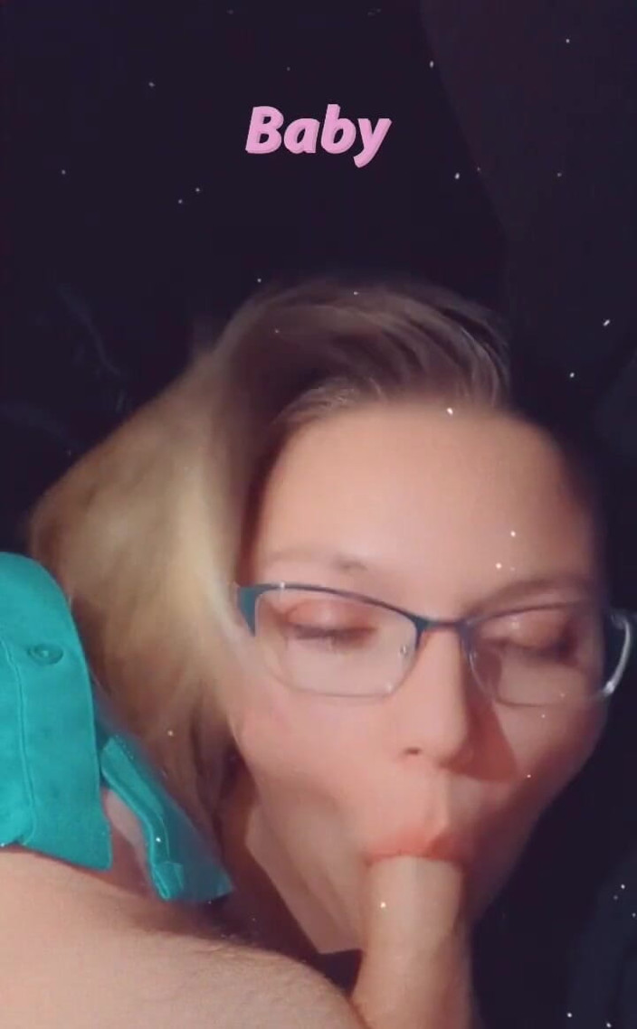 Funhousewife69: Sucking His Cock While Working, Gotta Suck and Work