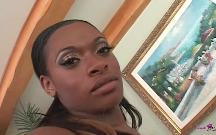 Naughty Black Girls: Ці дві суки Чорна Черрі і Тамара Ламер поділилися спермою хлопця ротом